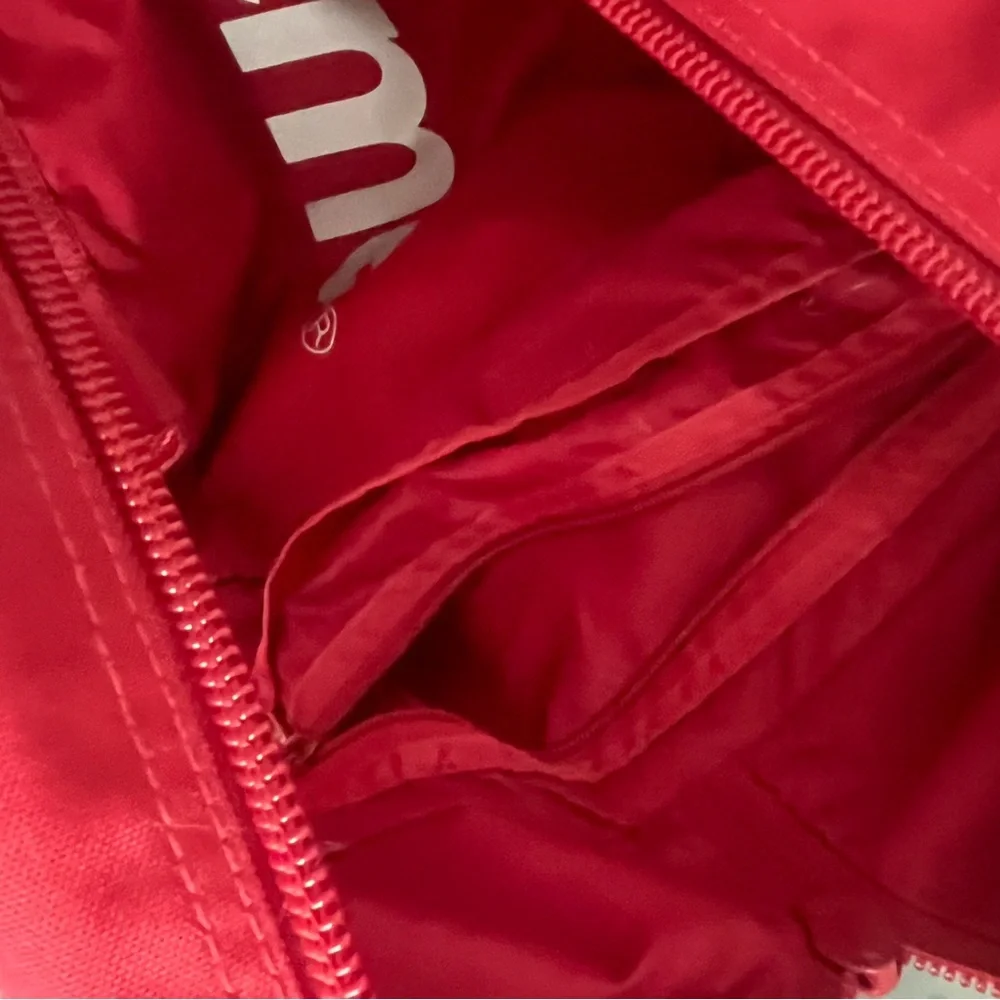 Supreme red limited edition mesh duffel bag collab cordura spring 2020 large